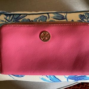 Tory Burch wallet